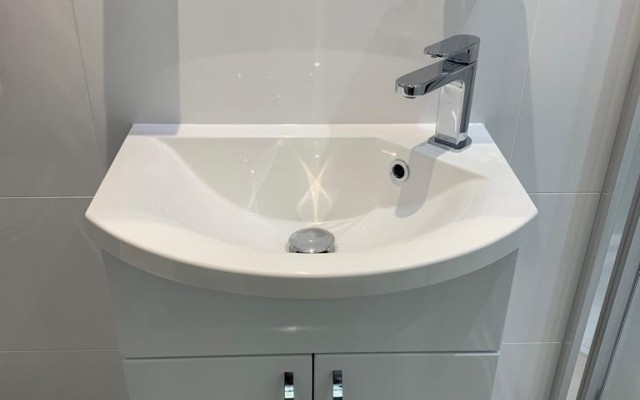 An Ensuite basin unit in Croxley Green, Rickmansworth