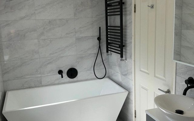 Luxury freestanding bath – Northwood