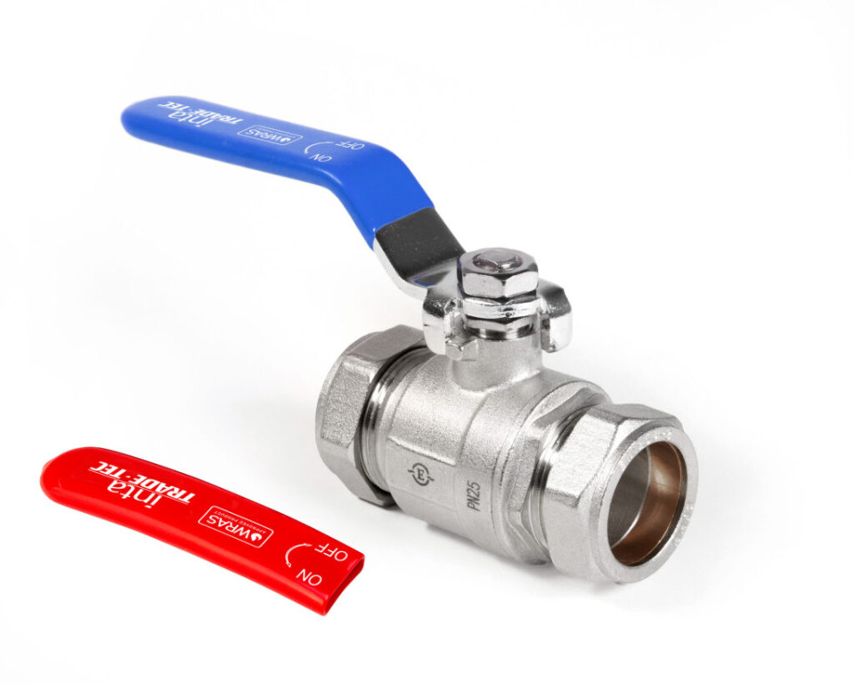 Trade Tec Lever Ball-valve-blue-with-red-sleeve