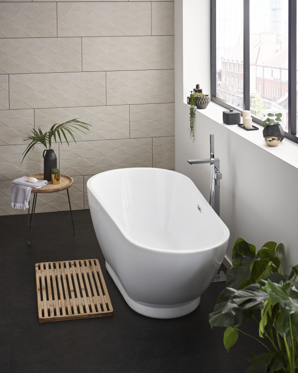 BAT192ES2 - Esposito 2 Freestanding Bath 1700 X 810mm Lifestyle Image