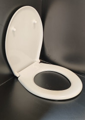 YFG076 Junior Seat With Lid Open
